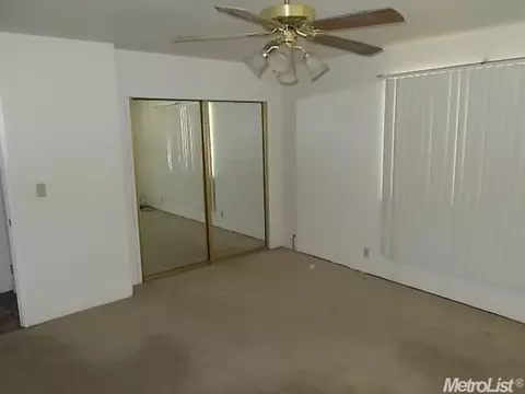 528 Bystrum Rd, Modesto, CA 95351 photo 5