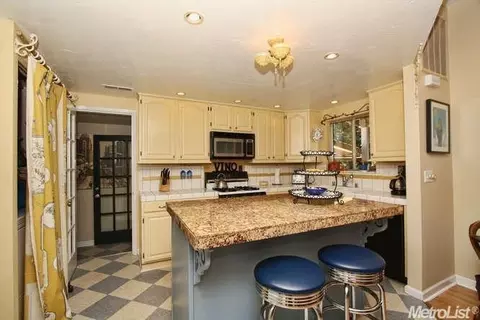 107 Circle Dr, Jackson, CA 95642 photo 7