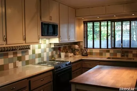 1608 Albany Ave, Modesto, CA 95350 photo 4