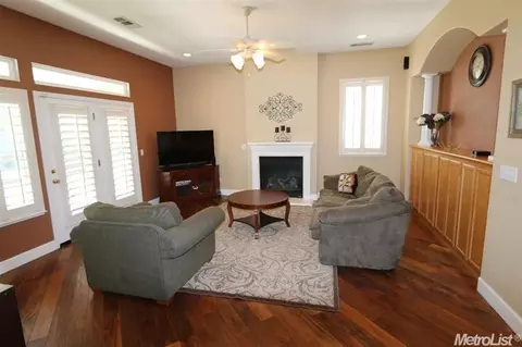 288 Mount Airy Ct, Ripon, CA 95366 photo 2