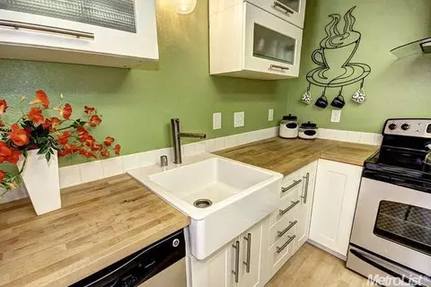3142 Woods Cir, Davis, CA 95616 photo 9