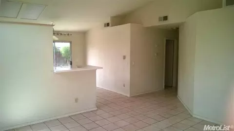 3908 Creedmoor Ave, Modesto, CA 95357 photo 3