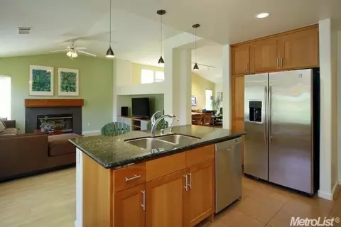 3011 Donato Ln, Davis, CA 95616 photo 11
