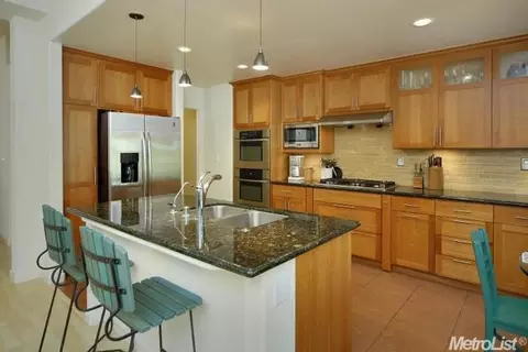 3011 Donato Ln, Davis, CA 95616 photo 9