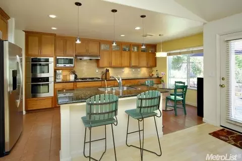 3011 Donato Ln, Davis, CA 95616 photo 3
