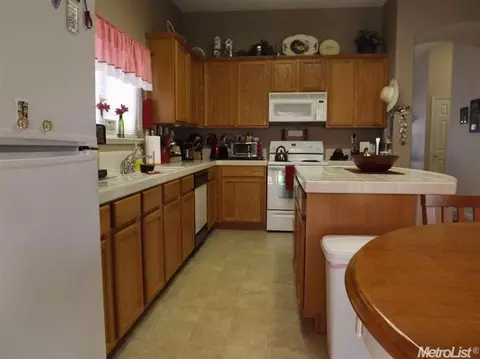 4504 Gardenia, Keyes, CA 95328 photo 7