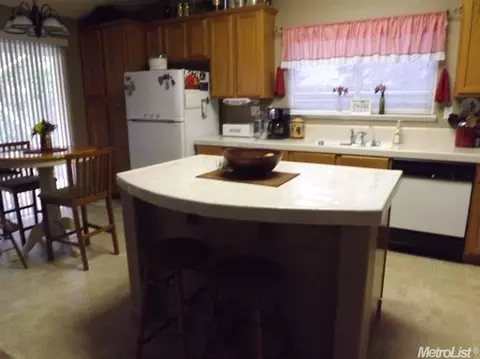 4504 Gardenia, Keyes, CA 95328 photo 5