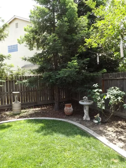 4504 Gardenia, Keyes, CA 95328 photo 8