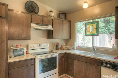 3311 Lillard Dr, Davis, CA 95618 photo 8