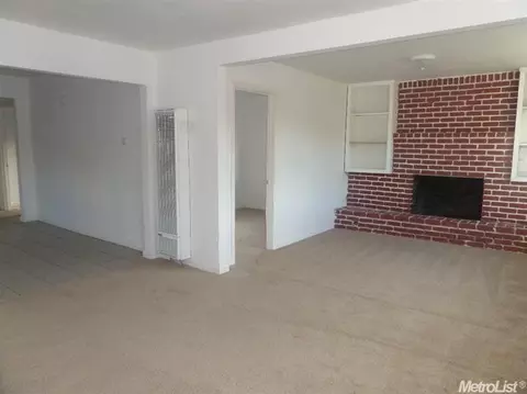 1220 Sam Ave, Modesto, CA 95351 photo 2