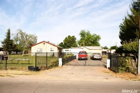 2431 Vivian Rd, Modesto, CA 95358 photo 3