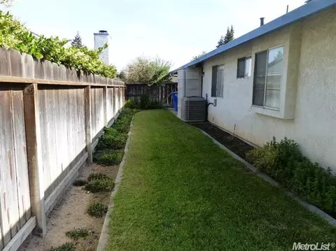 927 Creekside Pl, Manteca, CA 95336 photo 21