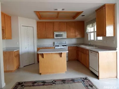 2560 Carla Dr, Placerville, CA 95667 photo 4