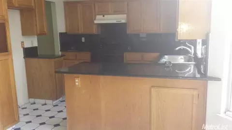 2813 Walnut Ter, Modesto, CA 95355 photo 9