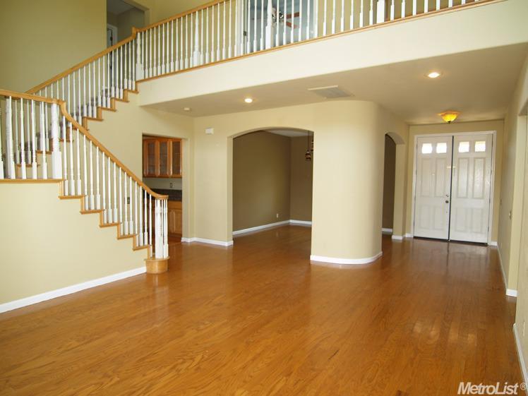 1413 Encore Ct, Modesto, CA 95357 photo 2