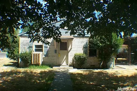 1291 Wallis Ave, Gustine, CA 95322 photo 1