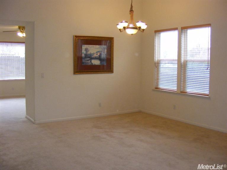 2033 Rivera Pl, Davis, CA 95618 photo 3