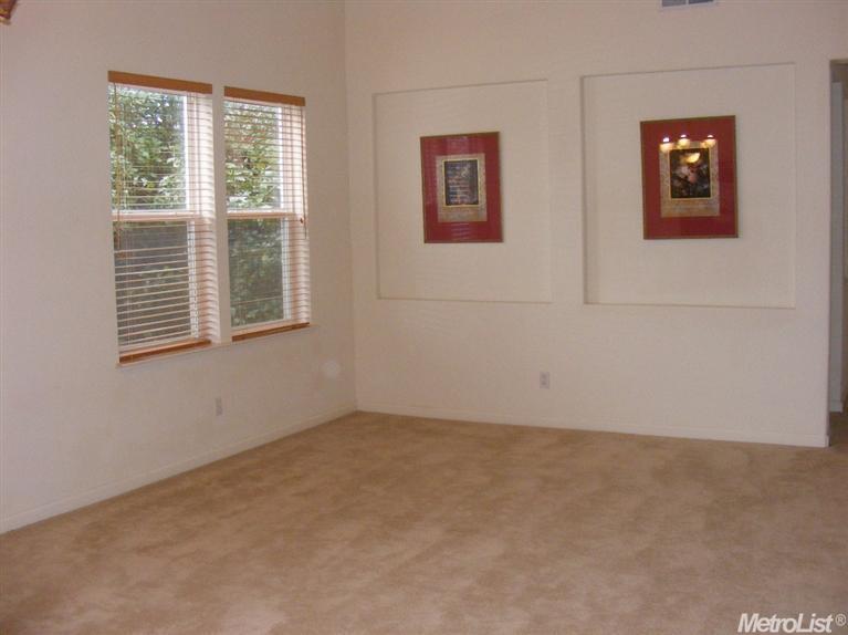 2033 Rivera Pl, Davis, CA 95618 photo 4