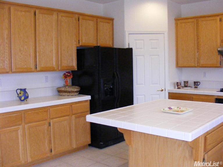 2033 Rivera Pl, Davis, CA 95618 photo 9