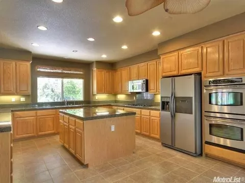 2166 Lighthouse Cir, Tracy, CA 95304 photo 3