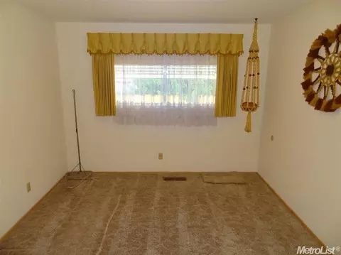 2101 Evelle Ln, Turlock, CA 95380 photo 14