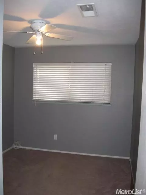 1604 Dorset Ln, Modesto, CA 95355 photo 12