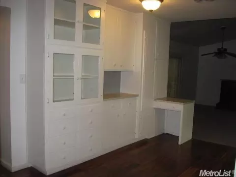 1604 Dorset Ln, Modesto, CA 95355 photo 3