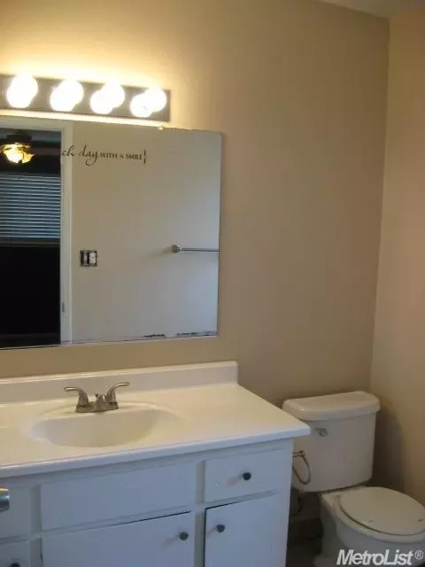 1604 Dorset Ln, Modesto, CA 95355 photo 13