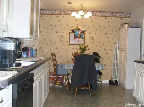 2220 Ada St, Modesto, CA 95354 photo 7