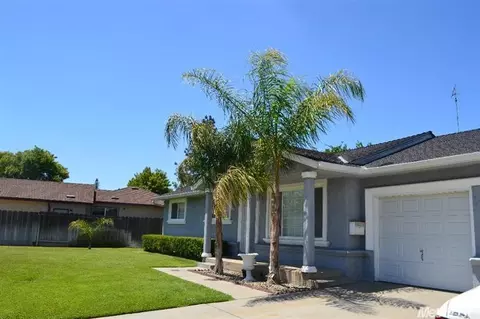 1349 Armstrong Dr, Manteca, CA 95336 photo 2