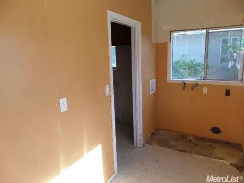 326 Alturas Ave, Modesto, CA 95351 photo 8