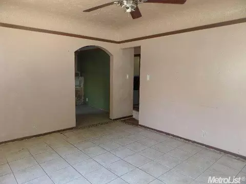 326 Alturas Ave, Modesto, CA 95351 photo 3