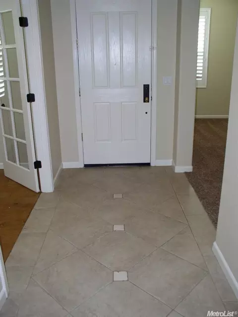 2661 Shofield Ct, Tracy, CA 95377 photo 2