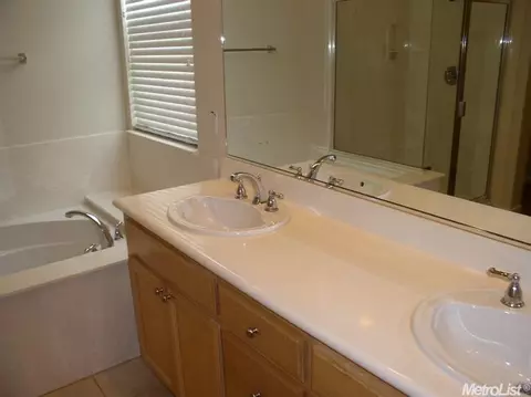 2661 Shofield Ct, Tracy, CA 95377 photo 12