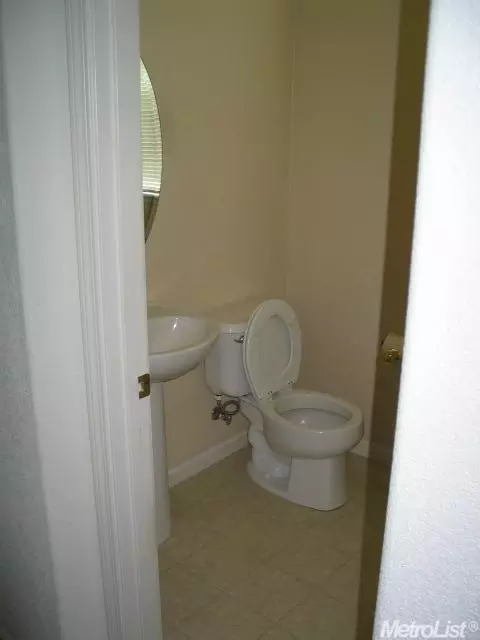 4020 N Berkeley Ave, Turlock, CA 95382 photo 3
