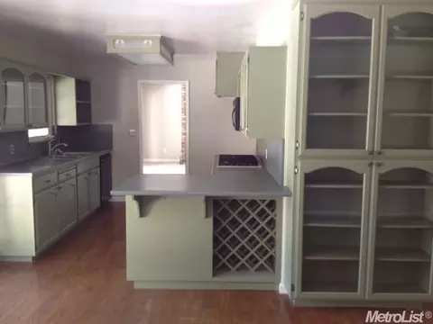 1008 Newkirk Way, Modesto, CA 95355 photo 5