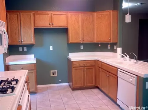 2746 Sequioa St, Lodi, CA 95242 photo 7
