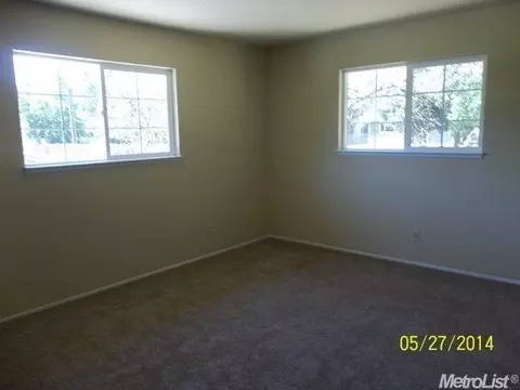 992 Bernal Rd, Galt, CA 95632 photo 5