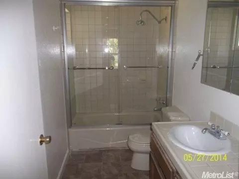 992 Bernal Rd, Galt, CA 95632 photo 7