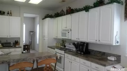 4205 Peninsula Dr, Modesto, CA 95356 photo 5