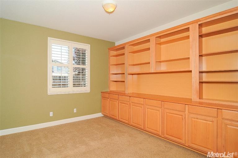 7737 Agate Beach Way, Antelope, CA 95843 photo 4