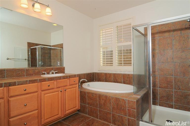7737 Agate Beach Way, Antelope, CA 95843 photo 8