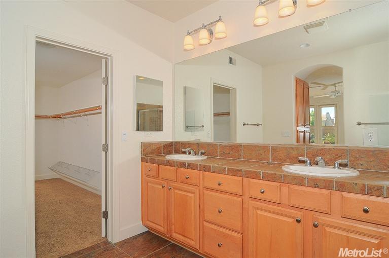 7737 Agate Beach Way, Antelope, CA 95843 photo 9