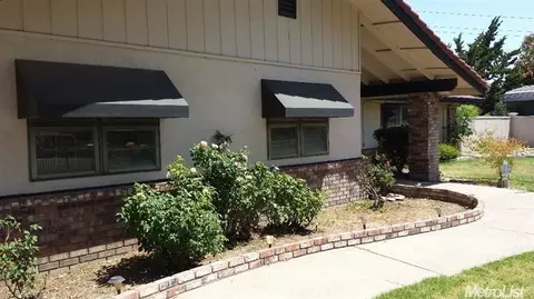 592 Greenview Pl, Manteca, CA 95337 photo 5