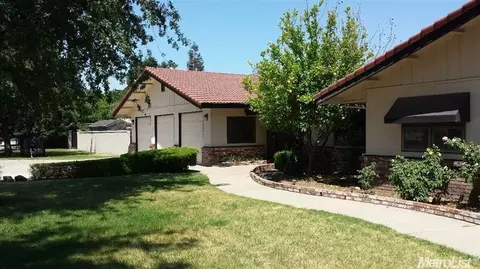 592 Greenview Pl, Manteca, CA 95337 photo 8