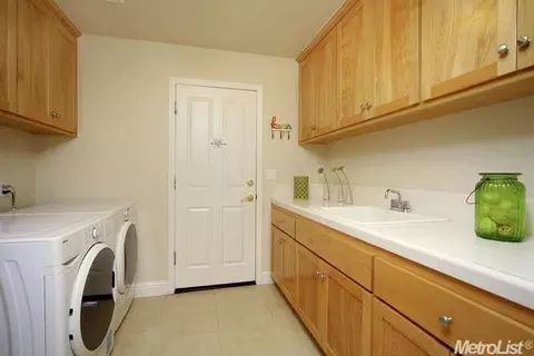 2715 Duchamp St, Davis, CA 95618 photo 19