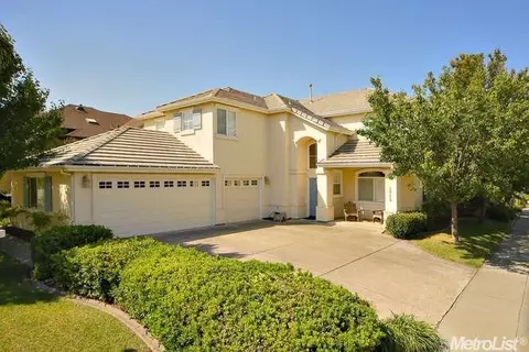 2715 Duchamp St, Davis, CA 95618 photo 1