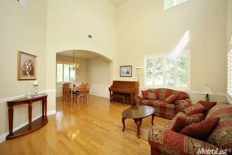 2715 Duchamp St, Davis, CA 95618 photo 6