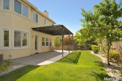 2715 Duchamp St, Davis, CA 95618 photo 3