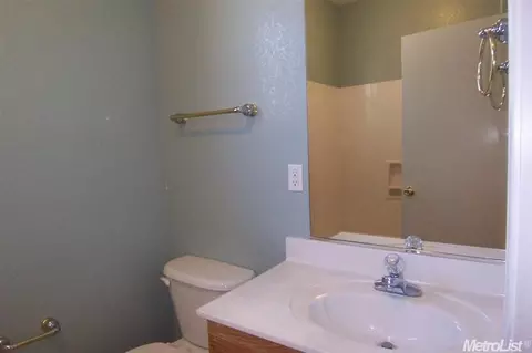 1241 Syracuse Ln, Manteca, CA 95336 photo 12